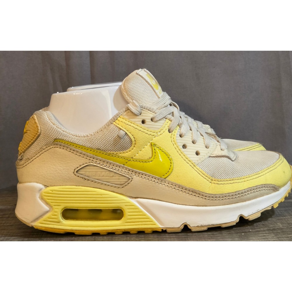 Nike Air Max 90 SE Princess Charming Sneakers Women's Size 6 White Yellow